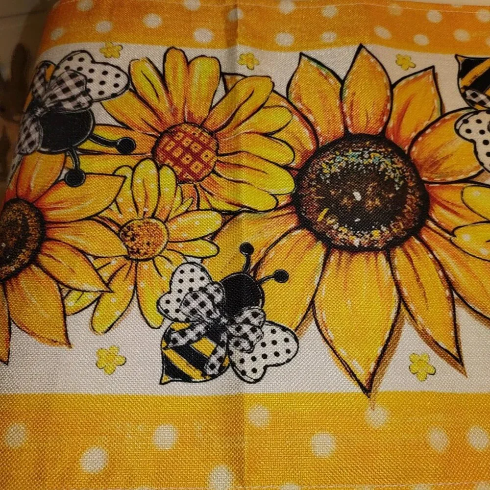 Long Floral Table Runner Yellow Spring Summer Bee Decor Cottage Farmhouse 13x108